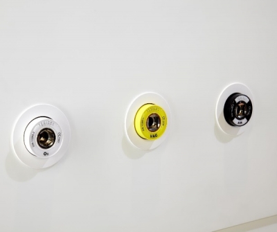 Gas outlet / air / oxygen