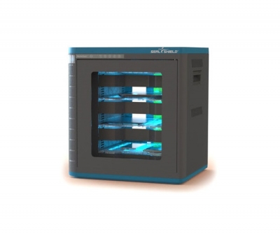 Healthcare facility disinfection system / for tablet computers / UV