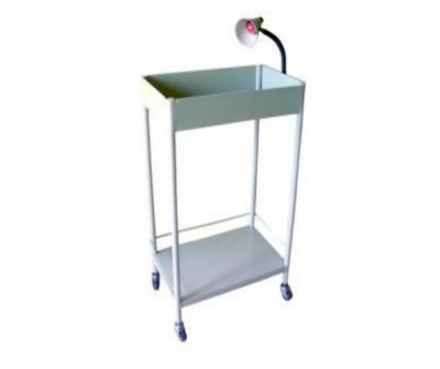 Hospital bassinet / on casters