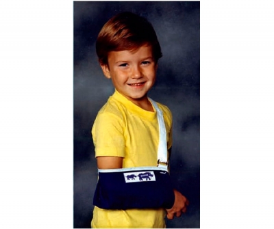 Pediatric arm sling