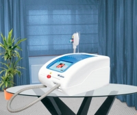 Table-top IPL system / hair removal / vascular lesion treatment